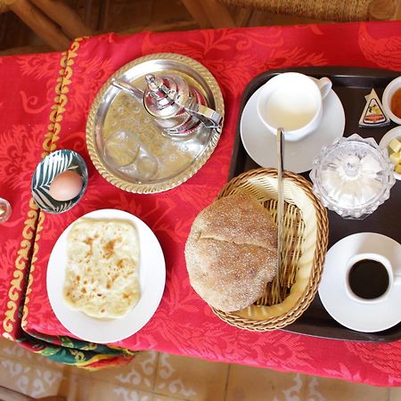 El Boussouni Hostel マラケシュ エクステリア 写真
