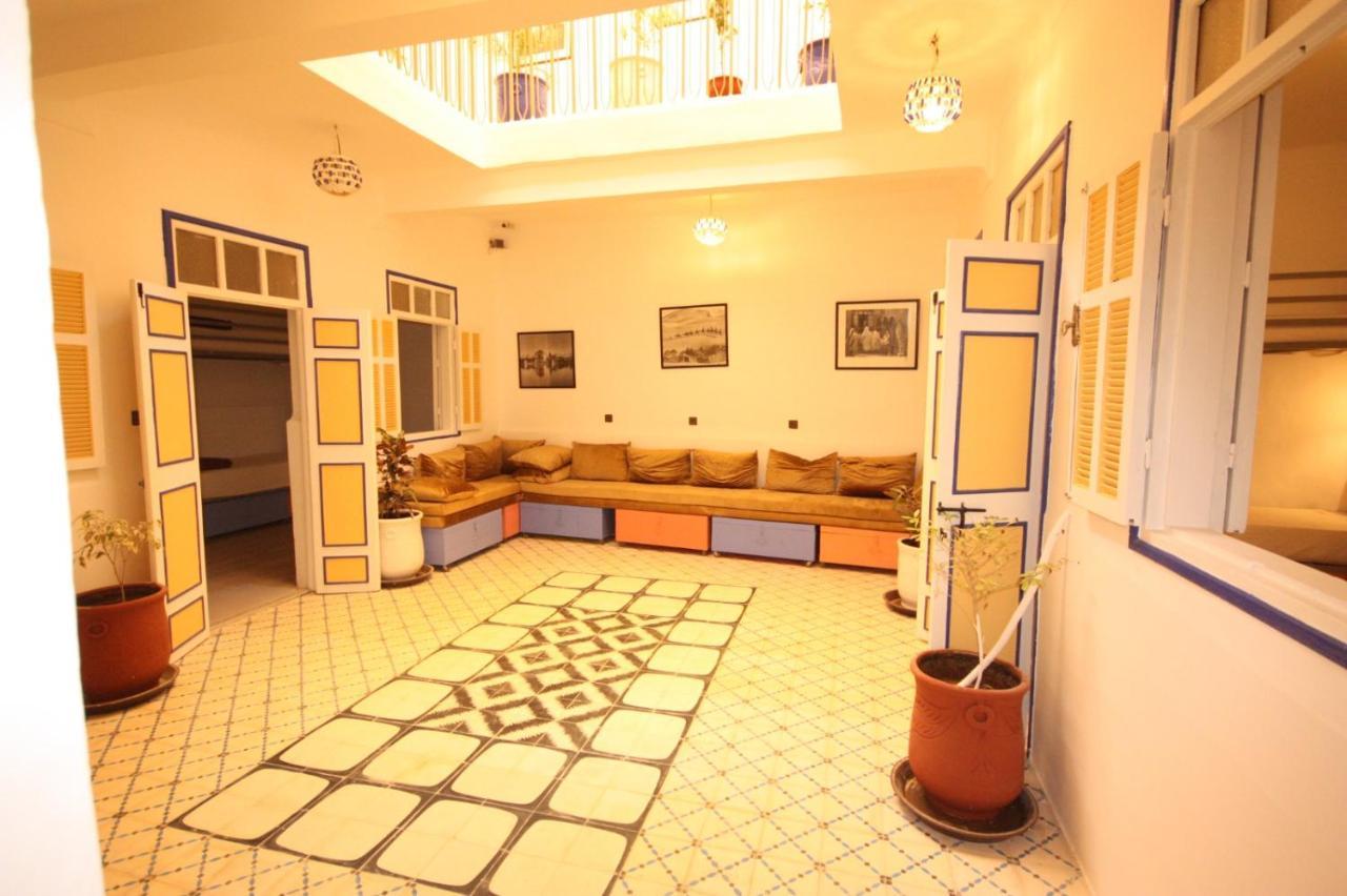 El Boussouni Hostel マラケシュ エクステリア 写真