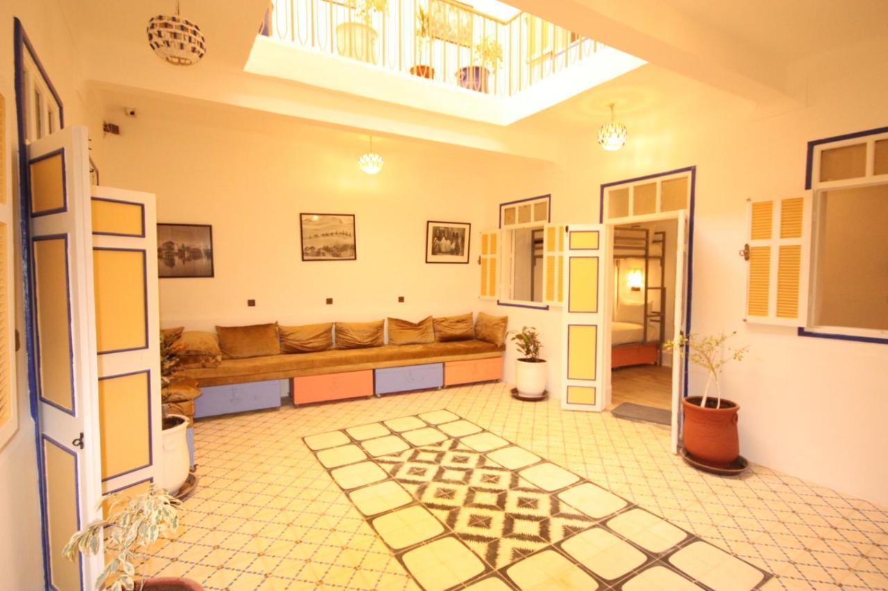 El Boussouni Hostel マラケシュ エクステリア 写真