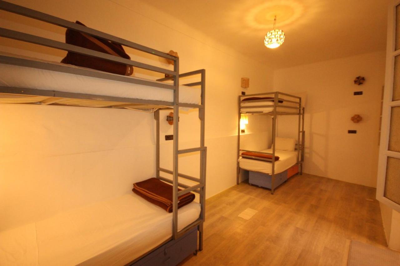 El Boussouni Hostel マラケシュ エクステリア 写真