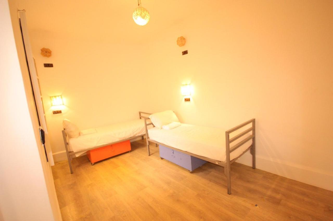 El Boussouni Hostel マラケシュ エクステリア 写真