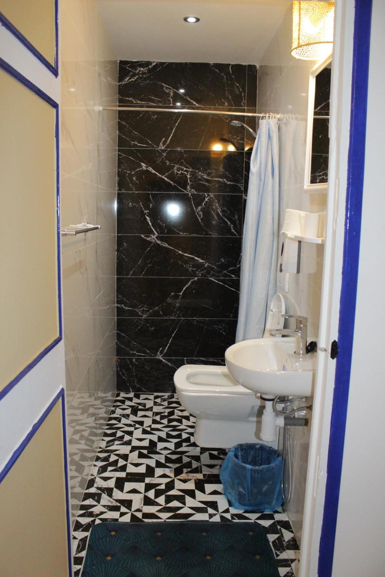 El Boussouni Hostel マラケシュ エクステリア 写真